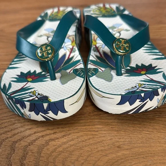 NEW Tory Burch Thandie Wedge Flip Flops - Picture 3 of 8